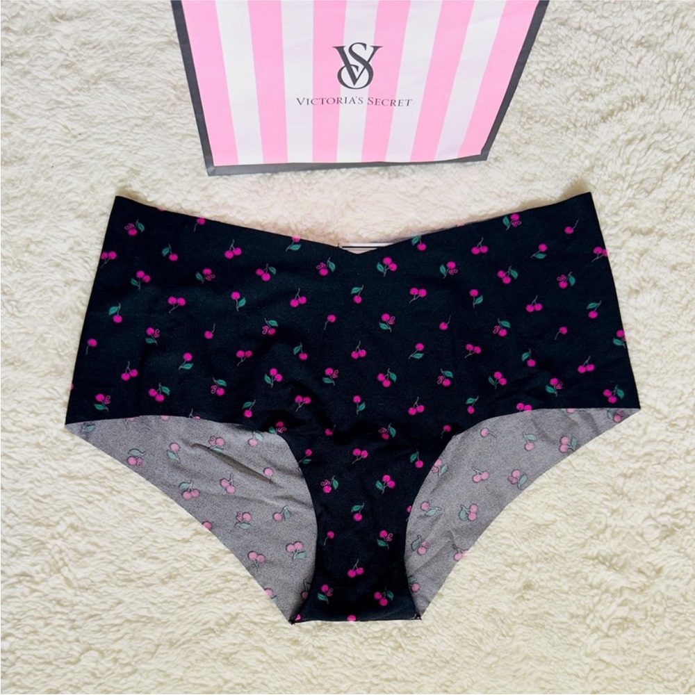 NWT Victoria's Secret No Show Black Cherry Print Panties Size XL